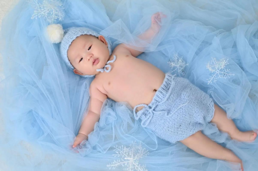 郑州宝宝上眼皮肿